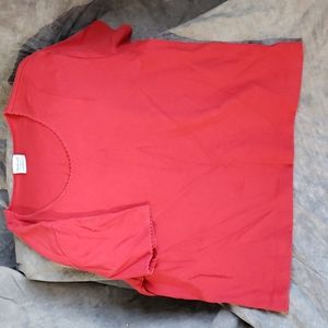 XL RED T SHIRT